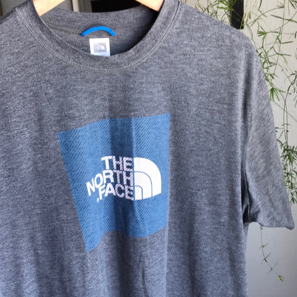 The North Face Men’s Short-Sleeve Logo Tee Shirt